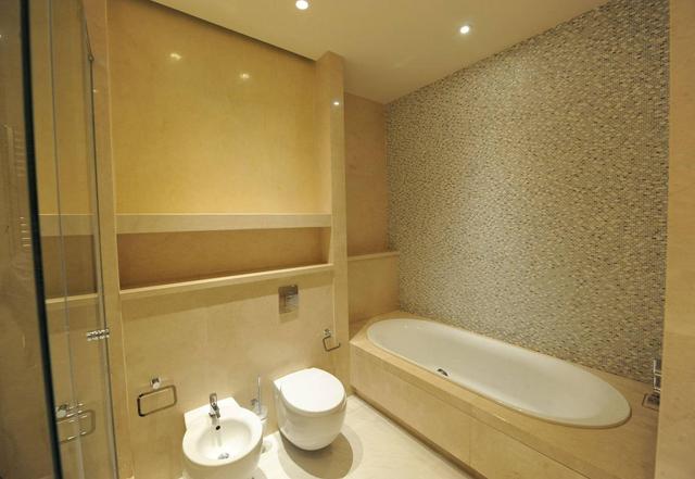 New 5-bedroom villa in Larnaca № 153399: https://dom.com.cy/en/catalog/sale/153399/ (dom.com.cy)