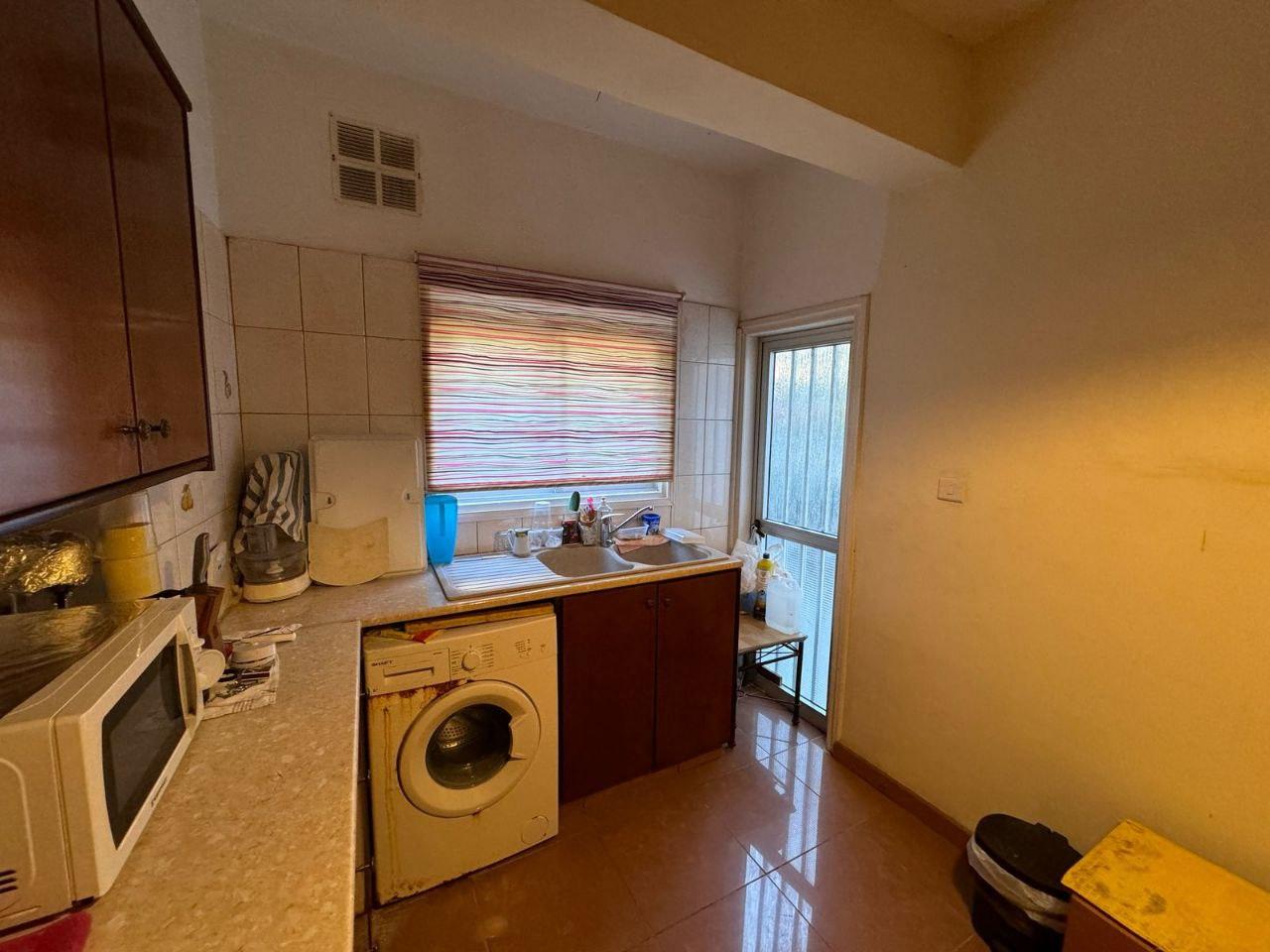 2-bedroom flat in Larnaca № 152731: https://dom.com.cy/en/catalog/sale/152731/ (dom.com.cy)