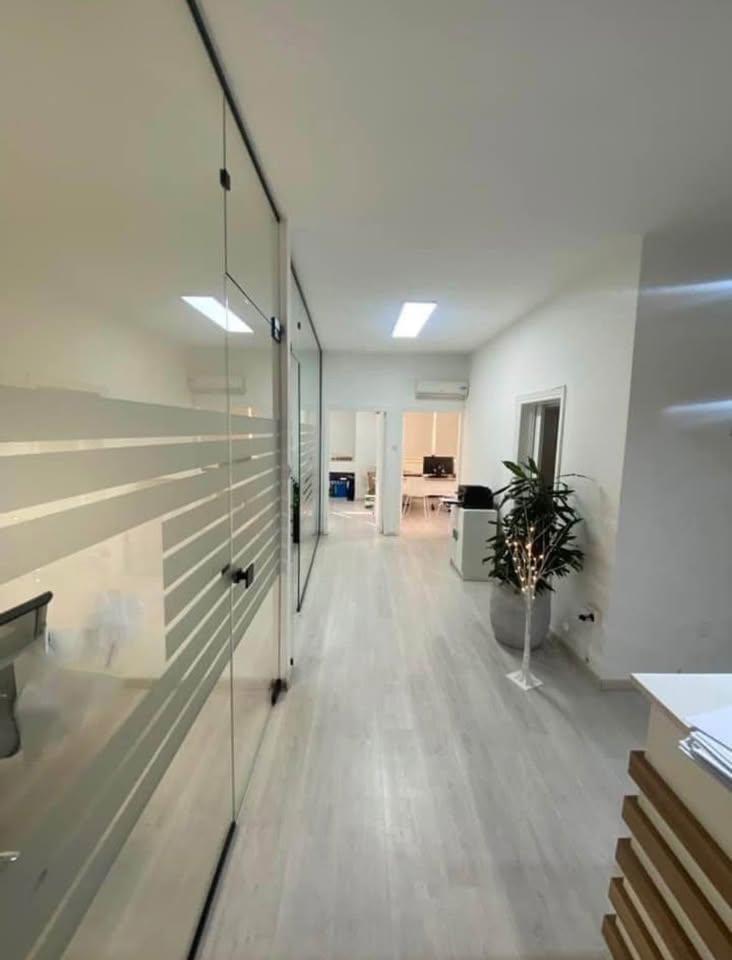Office for rent: https://www.facebook.com/marketplace/item/1009721897927070 (www.facebook.com)