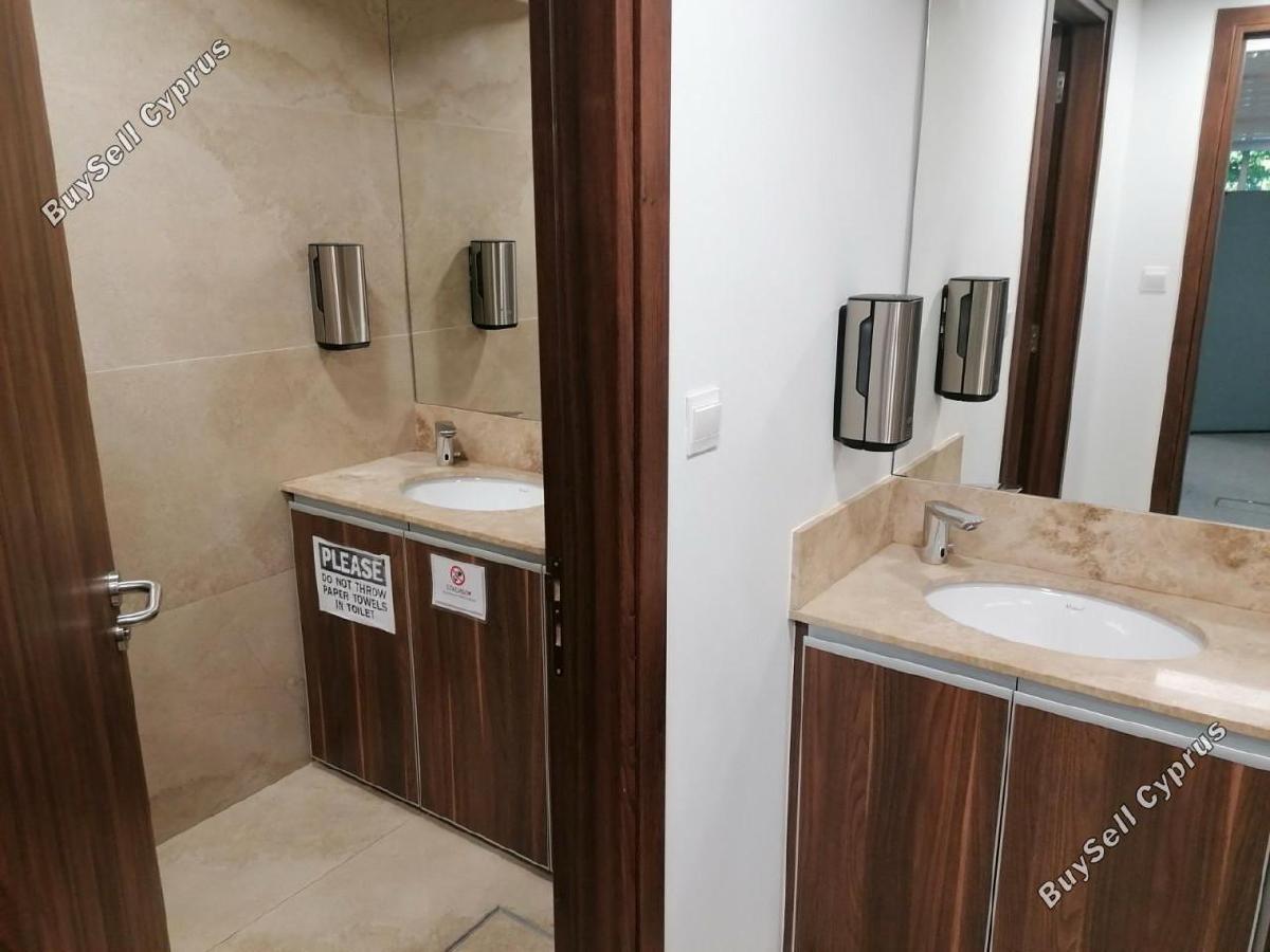 Office to rent in Agia Zoni, Limassol: https://www.buysellcyprus.com/property-for-rent/limassol/agia-zoni/office-to-rent-agia-zoni-limassol-1800306.html (www.buysellcyprus.com)