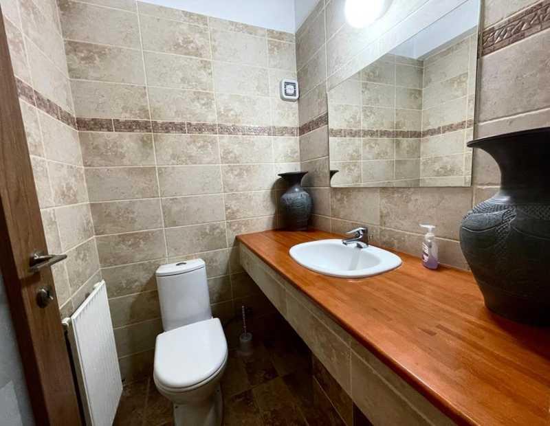 5-bedroom detached house to rent: https://www.bazaraki.com/adv/5798590_5-bedroom-detached-house-to-rent (www.bazaraki.com)