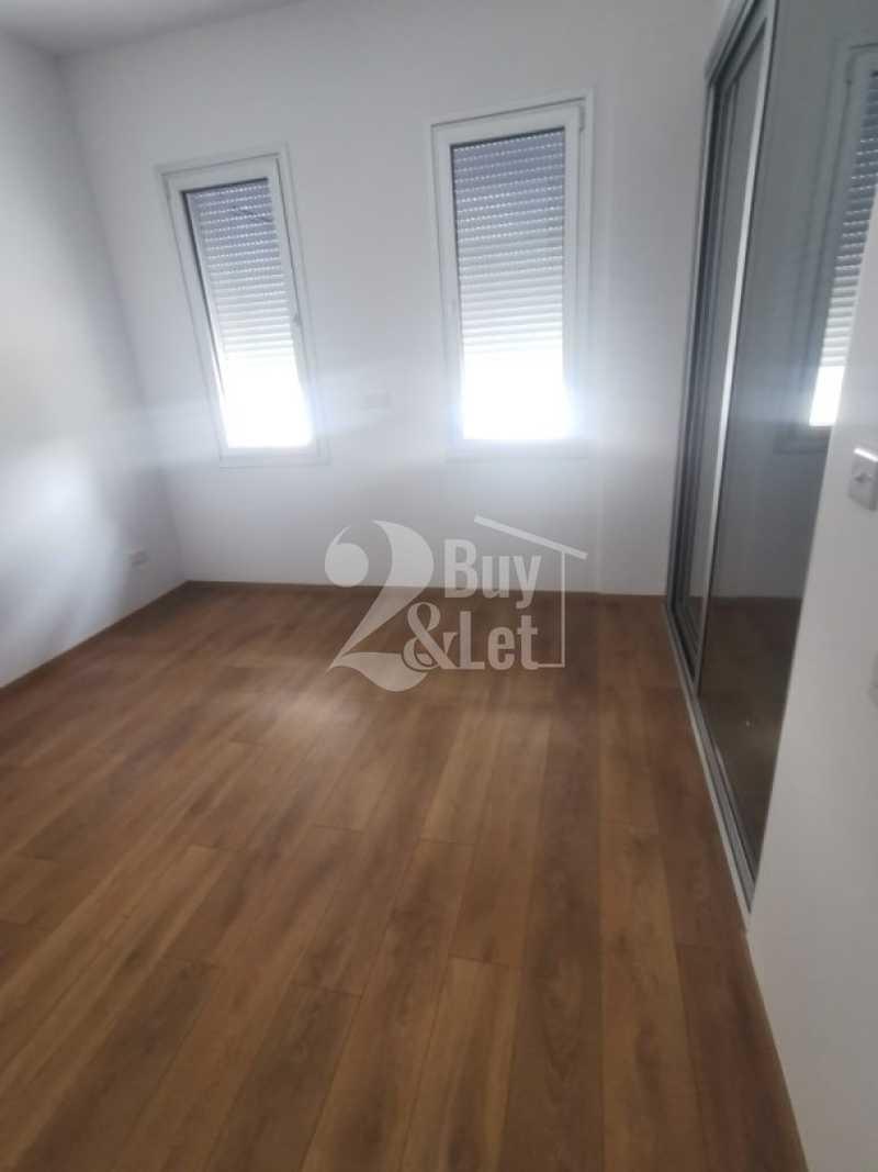 3-bedroom apartment for sale: https://www.bazaraki.com/adv/5791159_3-bedroom-apartment-for-sale (www.bazaraki.com)