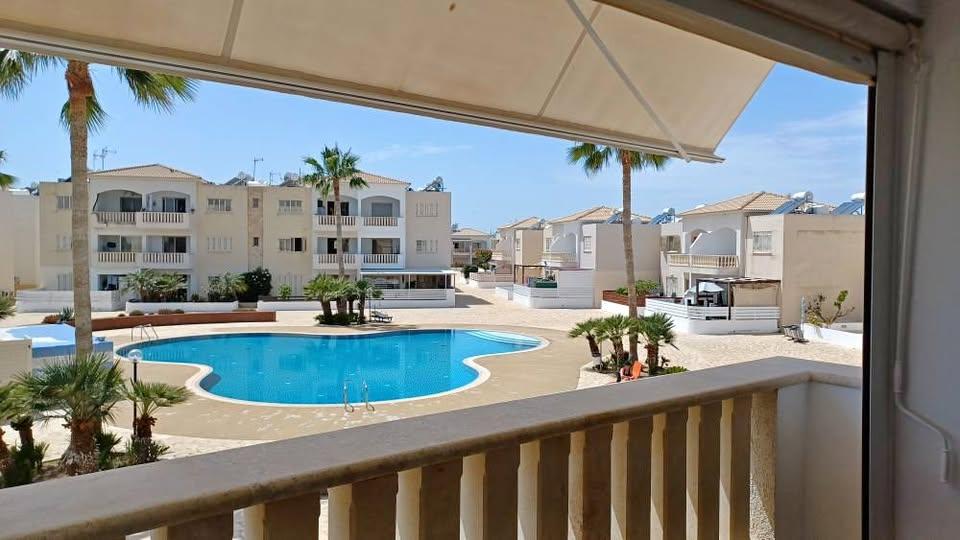 2 bed apartment: https://www.facebook.com/marketplace/item/494952003612683 (www.facebook.com)