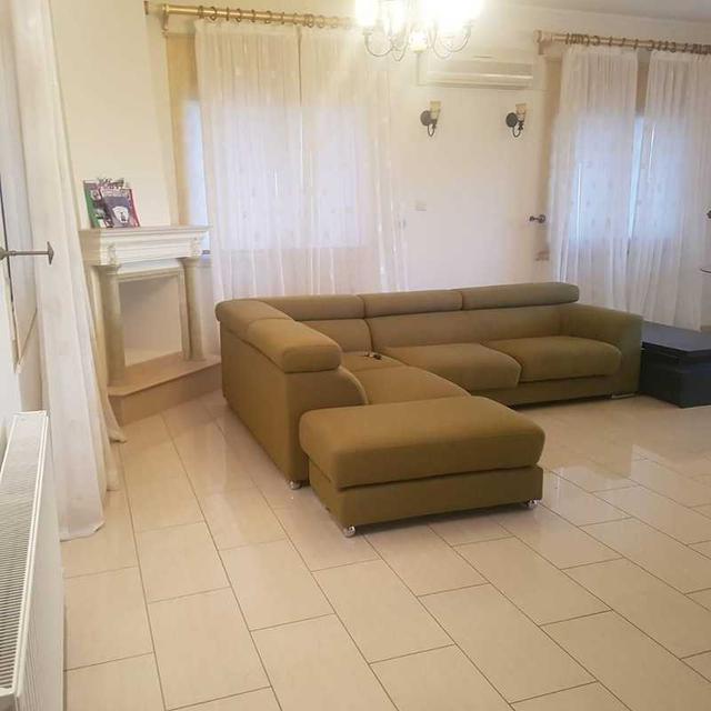 7-bedroom villa for sale: https://www.bazaraki.com/adv/5761890_7-bedroom-villa-for-sale (www.bazaraki.com)
