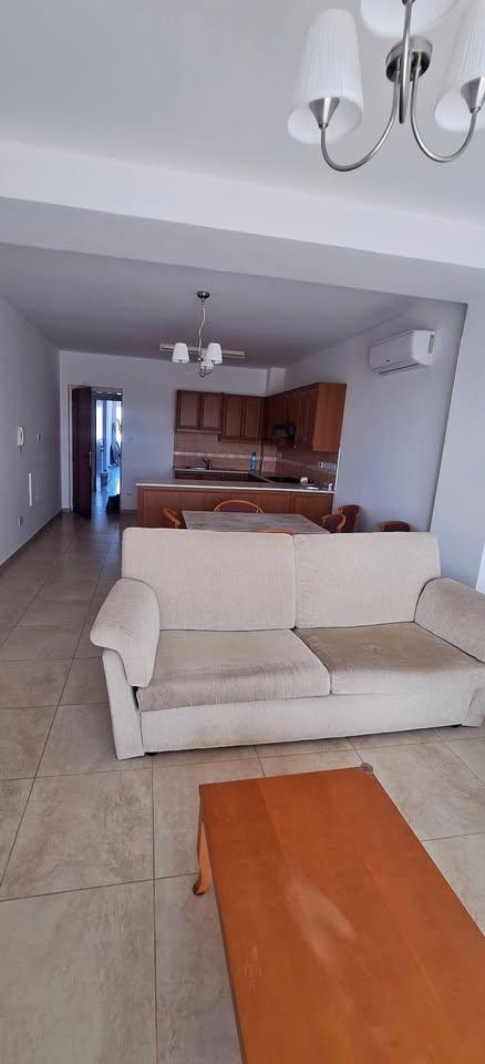 Apartment for rent: https://www.facebook.com/marketplace/item/1212389364005096 (www.facebook.com)