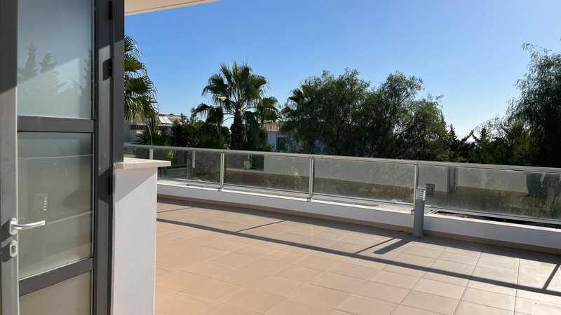 3-bedroom villa to rent: https://www.bazaraki.com/adv/5792476_3-bedroom-villa-to-rent (www.bazaraki.com)