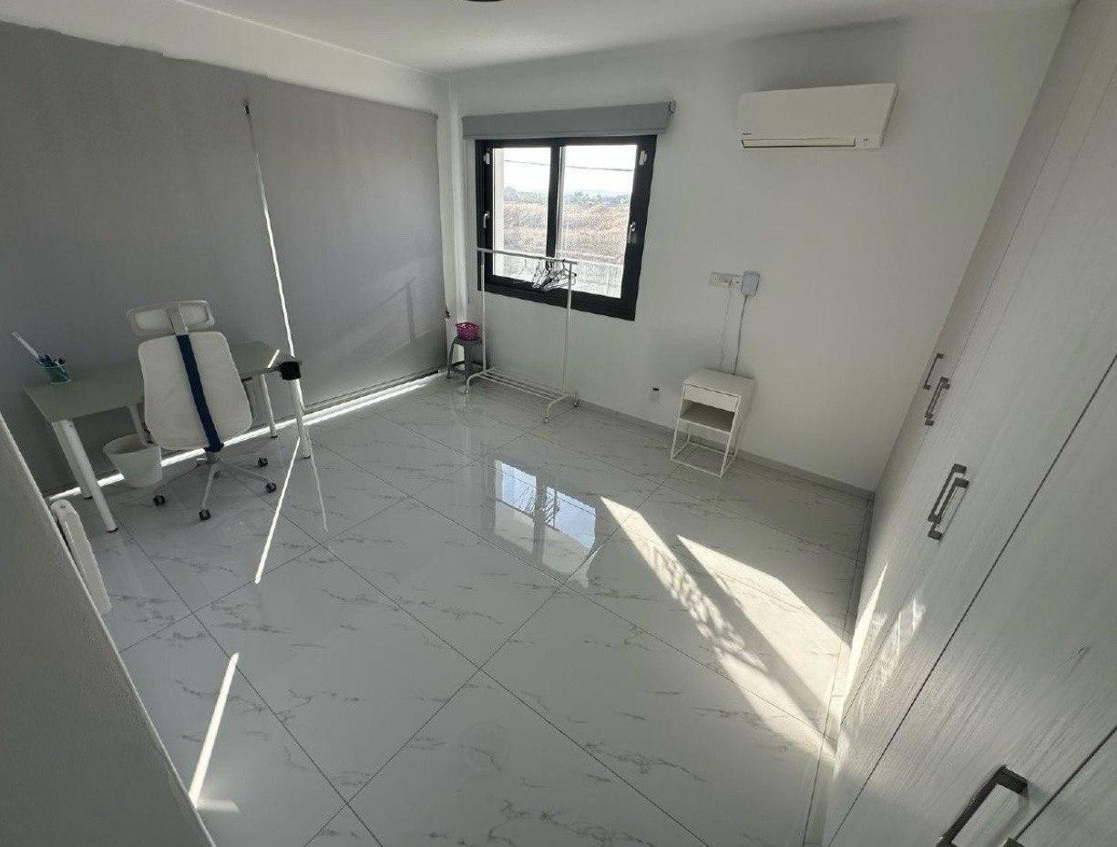 4-bedroom villa in Larnaca №153999: https://dom.com.cy/en/catalog/rent/153999/ (dom.com.cy)