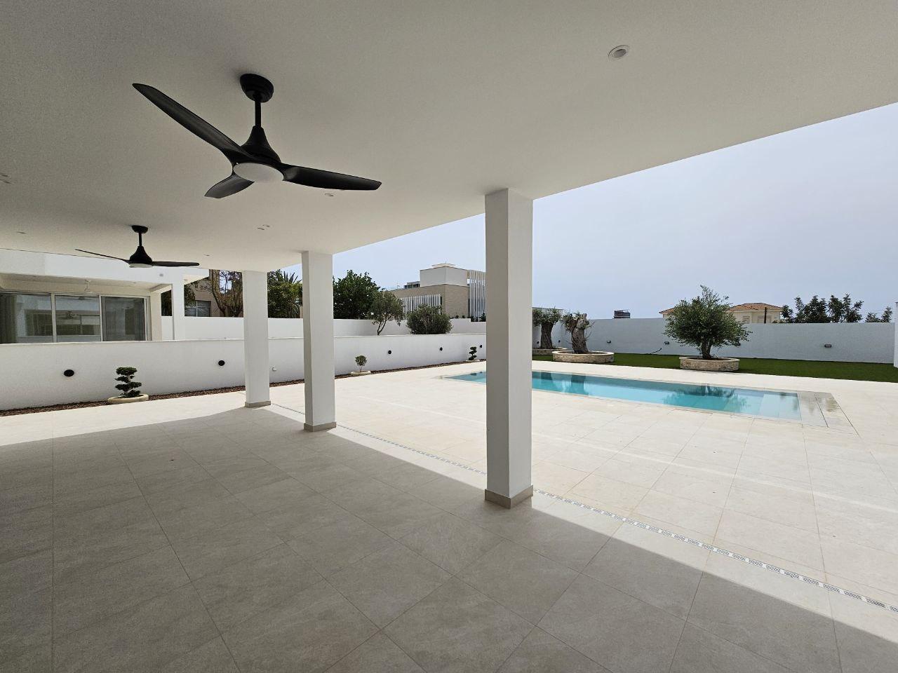 New 5-bedroom villa in Limassol №153651: https://dom.com.cy/en/catalog/rent/153651/ (dom.com.cy)