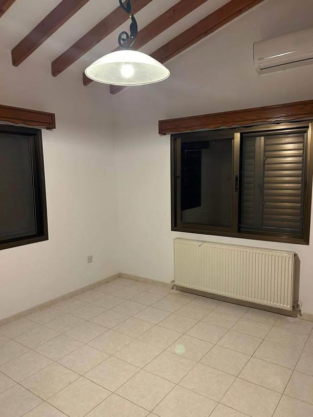 Bungalow for rent: https://www.facebook.com/marketplace/item/1003925698604558 (www.facebook.com)