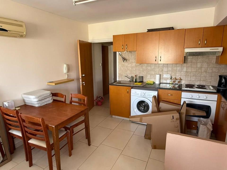 2 beds 1 bath Flat/apartment: https://www.facebook.com/marketplace/item/593239993149535 (www.facebook.com)