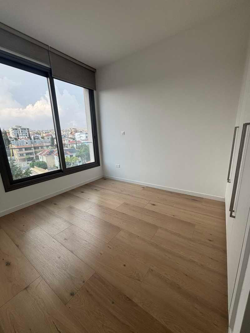 4-bedroom penthouse to rent: https://www.bazaraki.com/adv/5799588_4-bedroom-penthouse-to-rent (www.bazaraki.com)