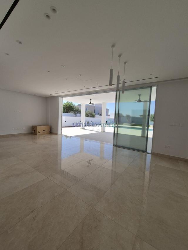 5-Bedroom Detached Villa for Rent Limassol: https://www.offer.com.cy/en/5-bedroom-detached-villa-for-rent-limassol/21-816133/ (www.offer.com.cy)