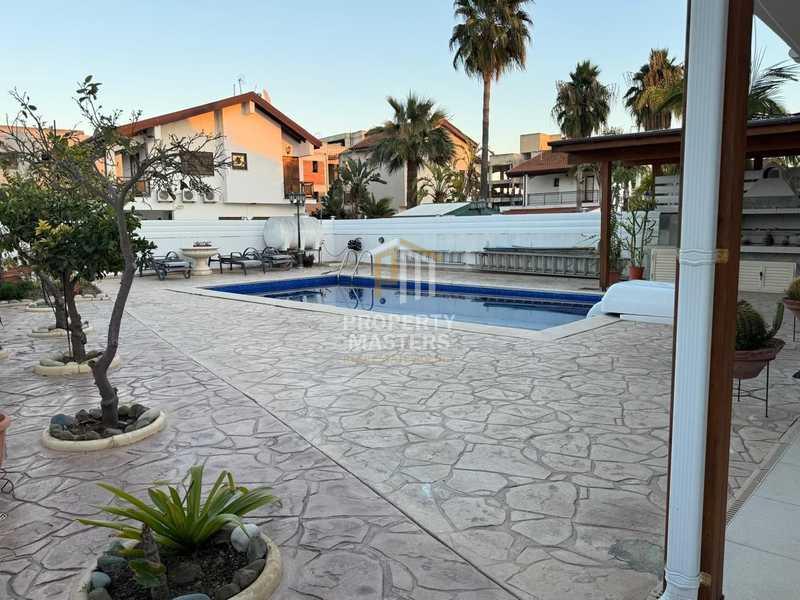 3-bedroom detached house for sale: https://www.bazaraki.com/adv/5790652_3-bedroom-detached-house-for-sale (www.bazaraki.com)