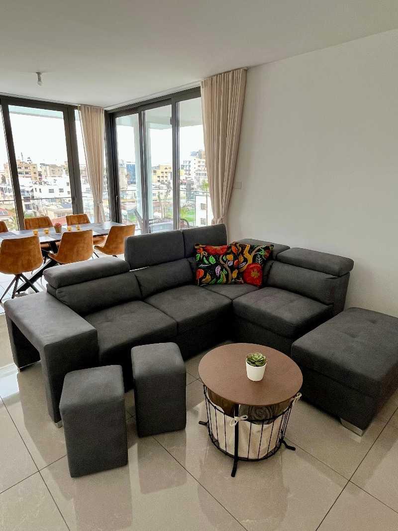 3-bedroom penthouse to rent: https://www.bazaraki.com/adv/5794730_3-bedroom-penthouse-to-rent (www.bazaraki.com)