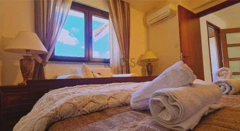 3-bedroom villa to rent: https://www.bazaraki.com/adv/5796769_3-bedroom-villa-to-rent (www.bazaraki.com)