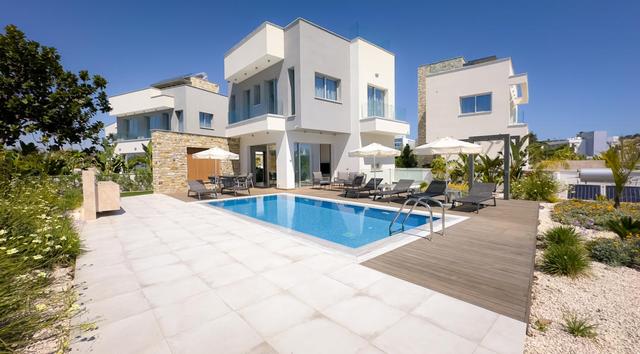 New 4-bedroom villa in Famagusta № 152569: https://dom.com.cy/en/catalog/sale/152569/ (dom.com.cy)