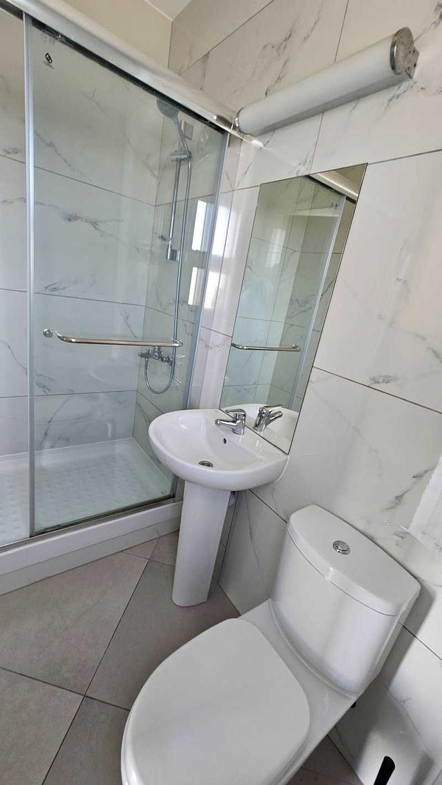 3-bedroom penthouse to rent: https://www.bazaraki.com/adv/5797210_3-bedroom-penthouse-to-rent (www.bazaraki.com)