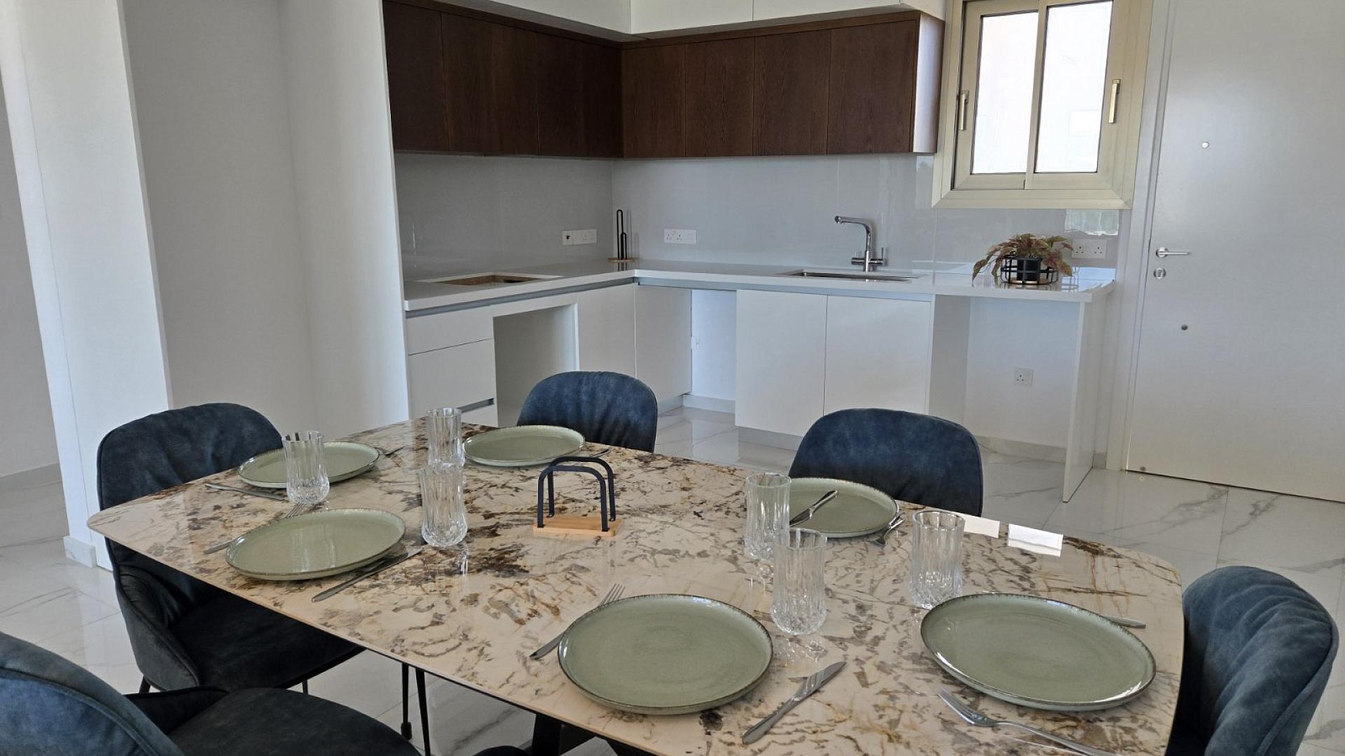 New 3-bedroom flat in Paphos № 153686: https://dom.com.cy/en/catalog/sale/153686/ (dom.com.cy)