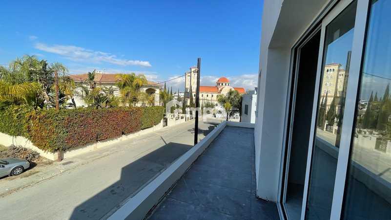 2-bedroom apartment to rent: https://www.bazaraki.com/adv/5786760_2-bedroom-apartment-to-rent (www.bazaraki.com)