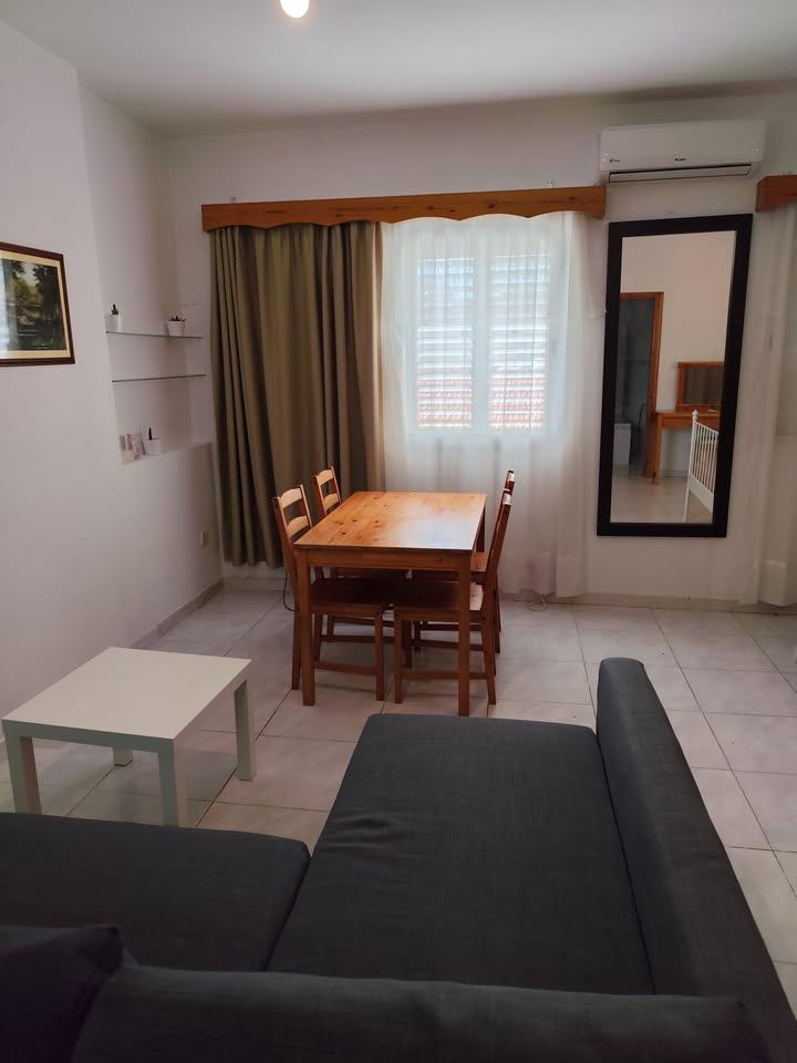 Studio apartment: https://www.facebook.com/marketplace/item/2101419567034810 (www.facebook.com)
