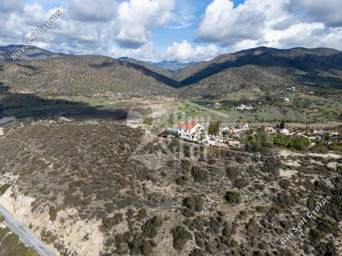 7 Bedroom Detached house to rent in Foinikaria, Limassol: https://www.buysellcyprus.com/property-for-rent/limassol/foinikaria/7-bed-detached-house-to-rent-foinikaria-limassol-1797614.html (www.buysellcyprus.com)
