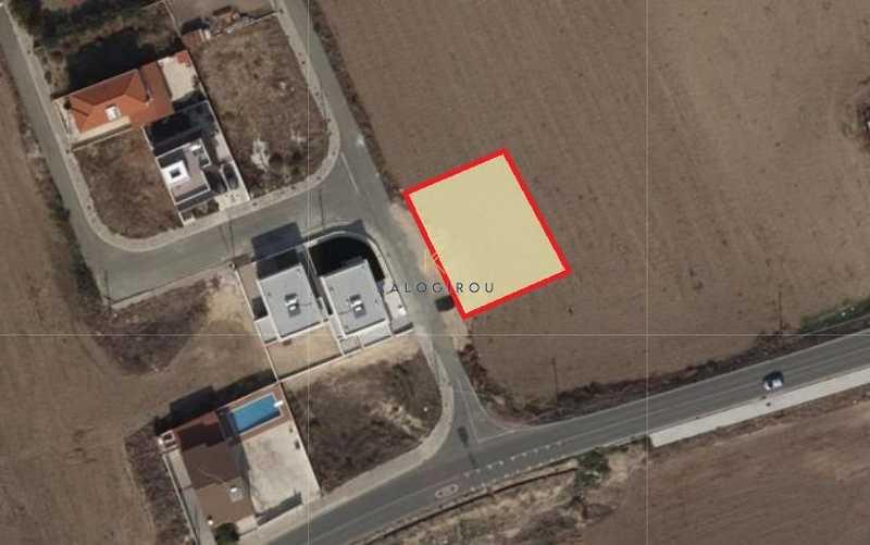 (Share) Residential land 545 m²: https://www.bazaraki.com/adv/5790868_share-residential-land-545-m2 (www.bazaraki.com)