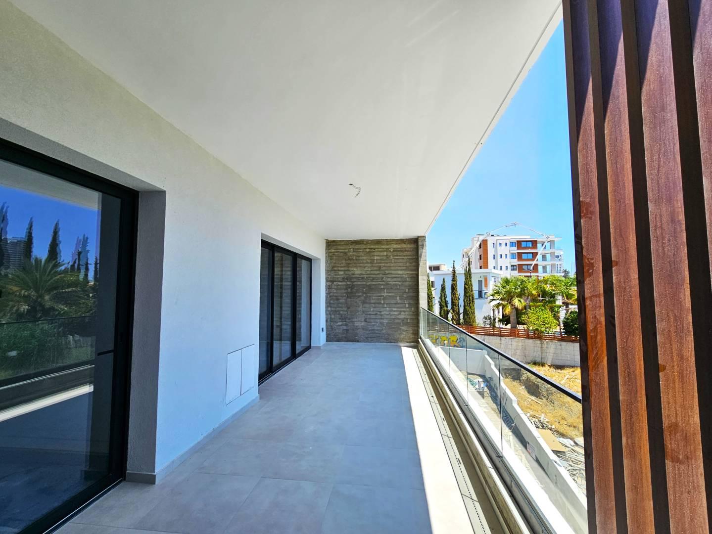 New 3-bedroom apartment in Limassol № 152861: https://dom.com.cy/en/catalog/sale/152861/ (dom.com.cy)