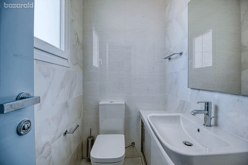 3-bedroom penthouse for sale: https://www.bazaraki.com/adv/5786820_3-bedroom-penthouse-for-sale (www.bazaraki.com)