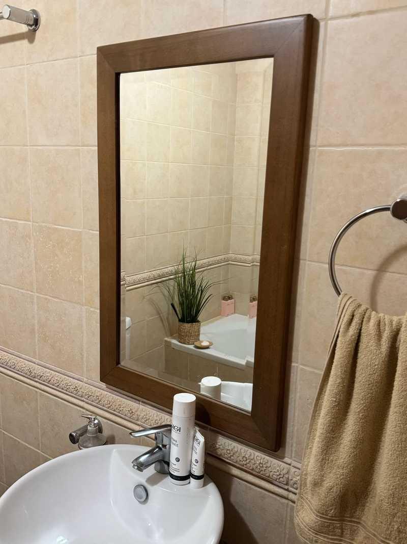  1-bedroom apartment to rent: https://www.bazaraki.com/adv/5793135_1-bedroom-apartment-to-rent (www.bazaraki.com)