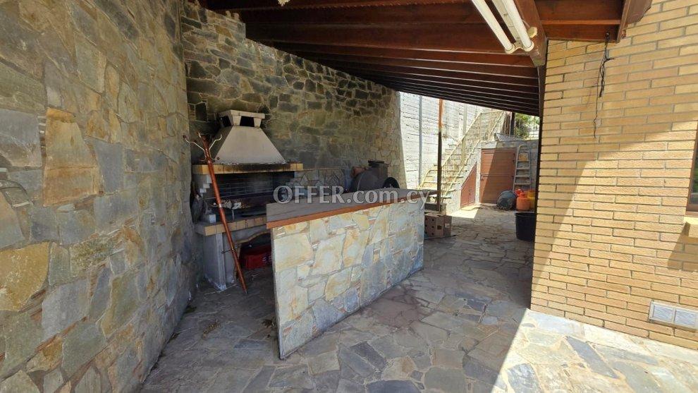 5 Bed Detached House for sale in Kyperounta, Limassol: https://www.offer.com.cy/en/5-bed-detached-house-for-sale-in-kyperounta-limassol/21-817041/ (www.offer.com.cy)