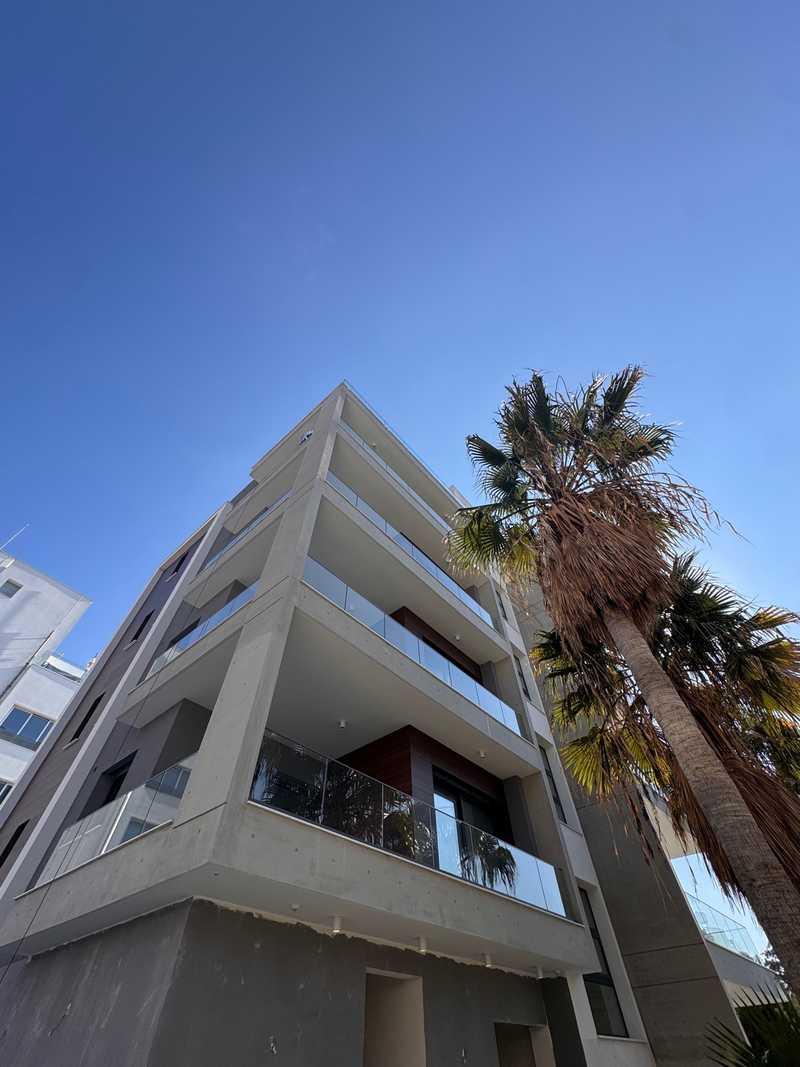 2-bedroom apartment to rent: https://www.bazaraki.com/adv/5796011_2-bedroom-apartment-to-rent (www.bazaraki.com)