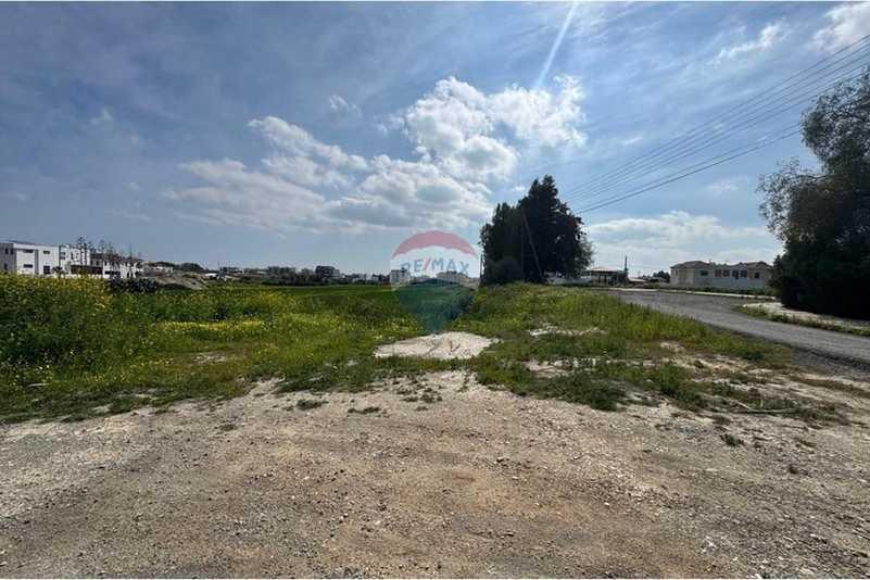 Residential land 6139 m²: https://www.bazaraki.com/adv/5789312_residential-land-6139-m2 (www.bazaraki.com)