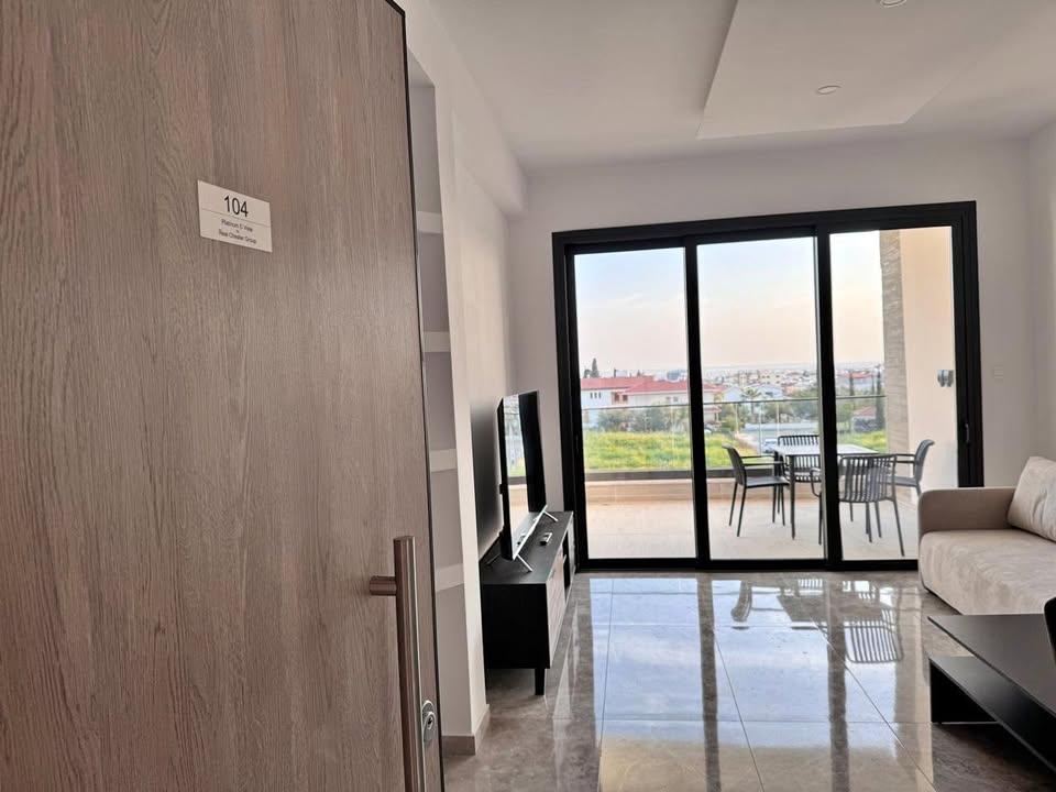 2 Beds 2 Baths Apartment/condo: https://www.facebook.com/marketplace/item/1020666716917661 (www.facebook.com)