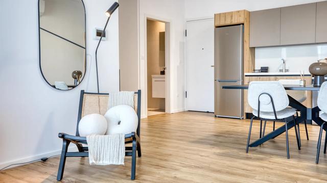 2-bedroom flat in Limassol №153723: https://dom.com.cy/en/catalog/rent/153723/ (dom.com.cy)