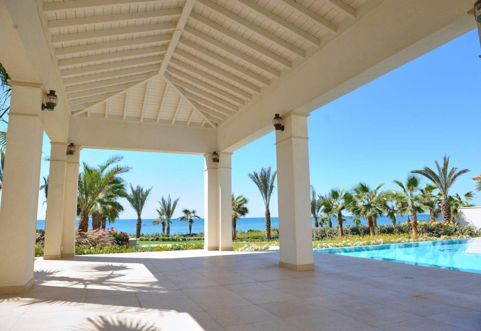 New 7-bedroom villa in Larnaca № 153410: https://dom.com.cy/en/catalog/sale/153410/ (dom.com.cy)