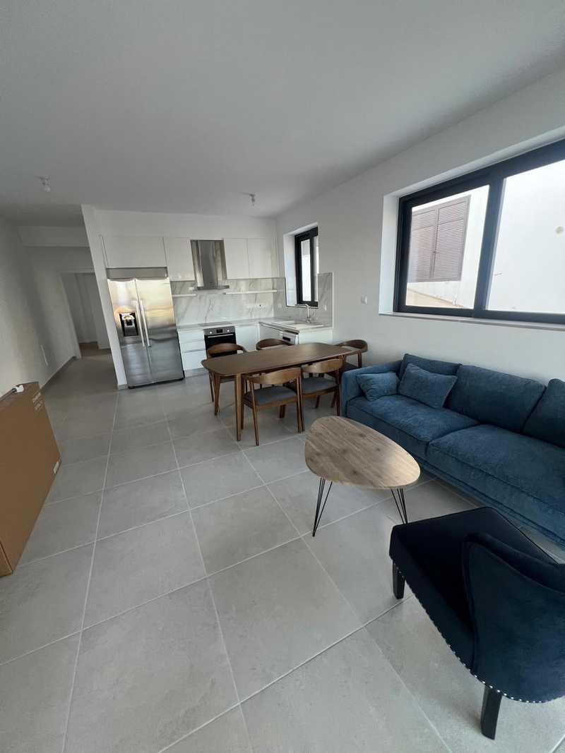 2-bedroom apartment to rent: https://www.bazaraki.com/adv/5793402_2-bedroom-apartment-to-rent (www.bazaraki.com)