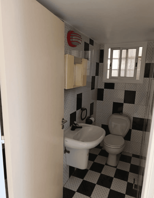 6-bedroom maisonette for sale: https://www.bazaraki.com/adv/5787059_6-bedroom-maisonette-for-sale (www.bazaraki.com)
