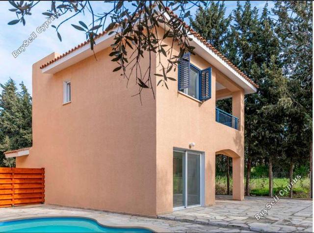 3 Bedroom Detached house for sale in Kato Paphos Universal, Paphos: https://www.buysellcyprus.com/property-for-sale/paphos/kato-paphos-universal/3-bed-detached-house-for-sale-kato-paphos-universal-paphos-1795558.html (www.buysellcyprus.com)