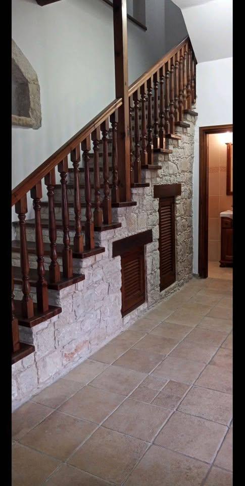 2 House For Sale or Rent: https://www.facebook.com/marketplace/item/682458881202454 (www.facebook.com)