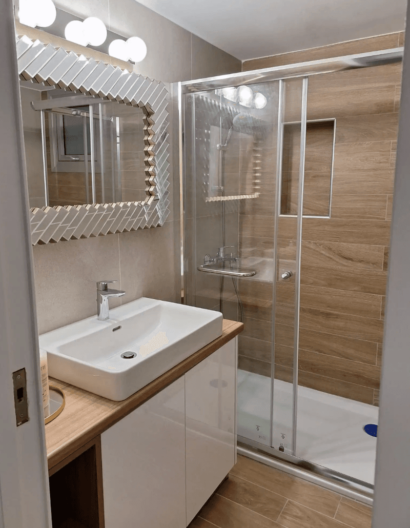3-bedroom apartment to rent: https://www.bazaraki.com/adv/5787002_3-bedroom-apartment-to-rent (www.bazaraki.com)