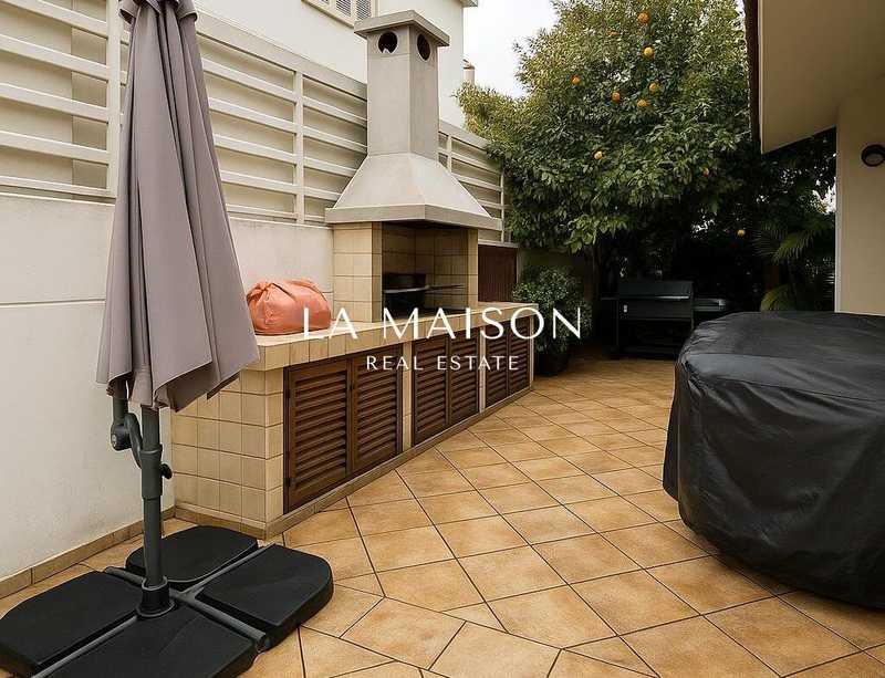 5-bedroom detached house to rent: https://www.bazaraki.com/adv/5794679_5-bedroom-detached-house-to-rent (www.bazaraki.com)