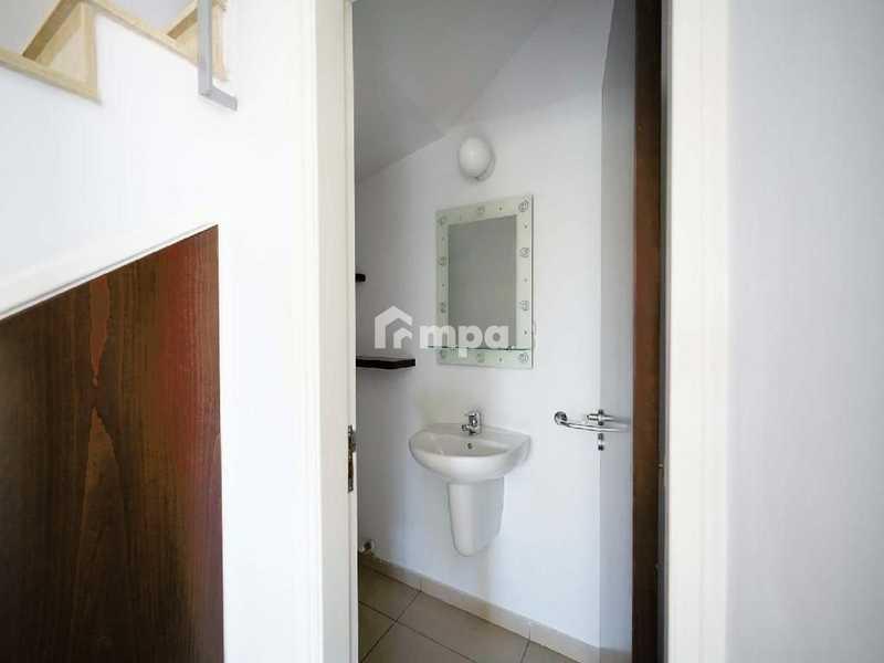 3-bedroom detached house for sale: https://www.bazaraki.com/adv/5797493_3-bedroom-detached-house-for-sale (www.bazaraki.com)