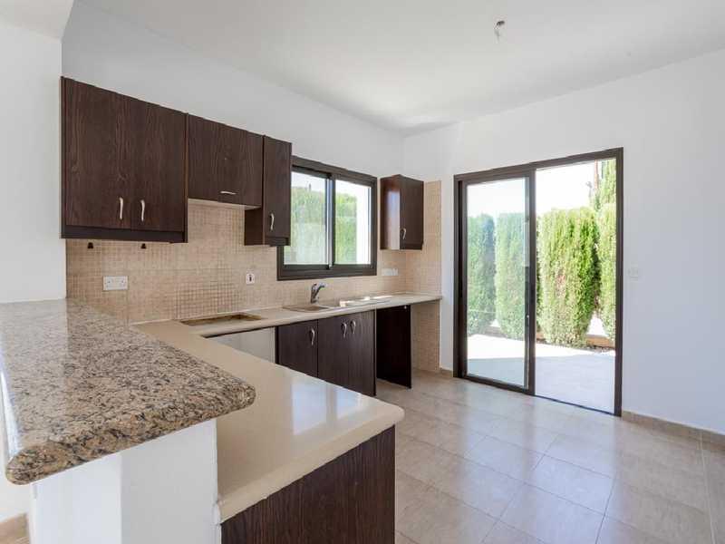 3-bedroom villa for sale: https://www.bazaraki.com/adv/5797339_3-bedroom-villa-for-sale (www.bazaraki.com)
