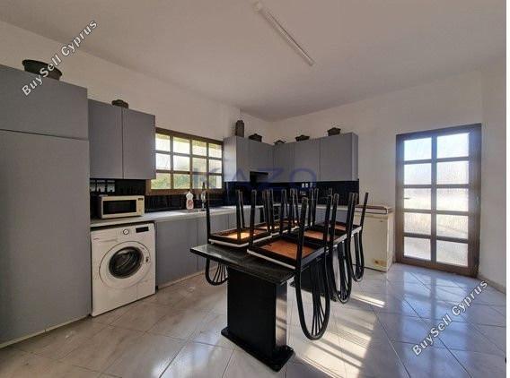 3 Bedroom Apartment to rent in Agios Ioannis, Limassol: https://www.buysellcyprus.com/property-for-rent/limassol/agios-ioannis/3-bed-apartment-to-rent-agios-ioannis-limassol-1795459.html (www.buysellcyprus.com)