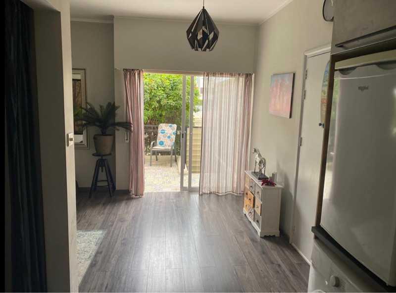 1-bedroom apartment to rent: https://www.bazaraki.com/adv/5794625_1-bedroom-apartment-to-rent (www.bazaraki.com)