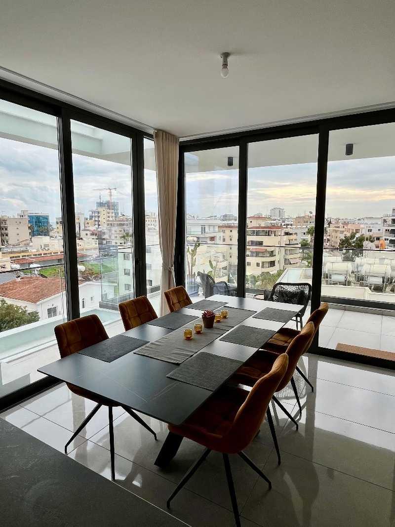 3-bedroom penthouse to rent: https://www.bazaraki.com/adv/5794730_3-bedroom-penthouse-to-rent (www.bazaraki.com)