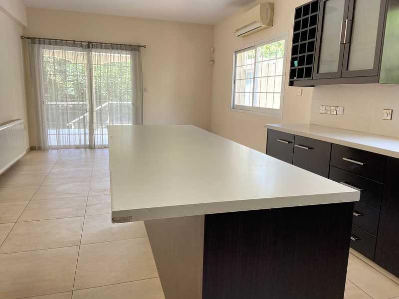 3-bedroom detached house to rent: https://www.bazaraki.com/adv/5786906_3-bedroom-detached-house-to-rent (www.bazaraki.com)