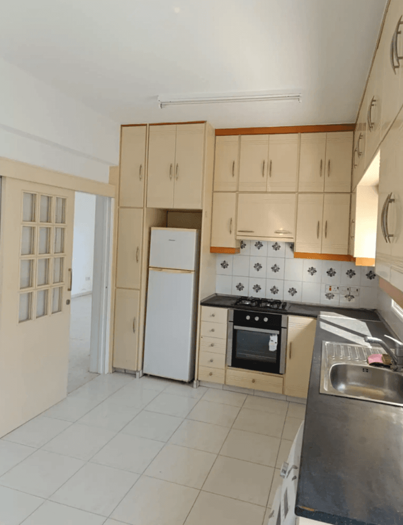 6-bedroom maisonette for sale: https://www.bazaraki.com/adv/5787059_6-bedroom-maisonette-for-sale (www.bazaraki.com)