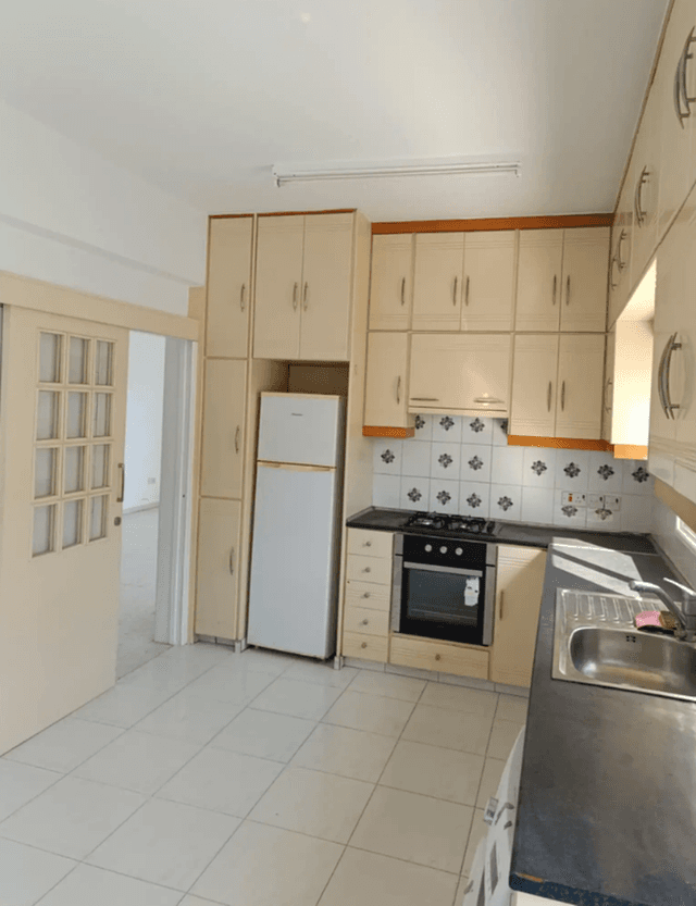6-bedroom maisonette for sale: https://www.bazaraki.com/adv/5787059_6-bedroom-maisonette-for-sale (www.bazaraki.com)