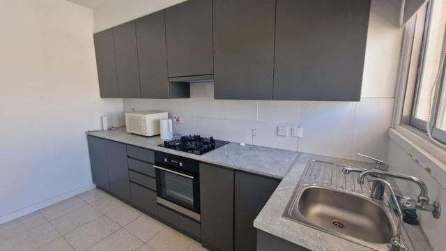 2-bedroom flat in Larnaca №152944: https://dom.com.cy/en/catalog/rent/152944/ (dom.com.cy)